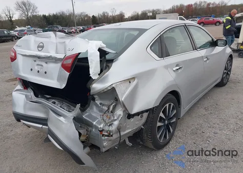 2018 Nissan Altima 2.5 Sv z USA, uszkodzony, nr VIN 1N4AL3AP5JC206896